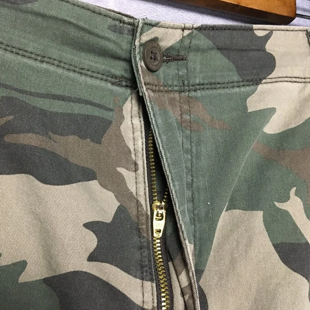 Wrangler Mens Camo Cargo Shorts size 40 Green‎ Camouflage Stretch Relaxed Fit